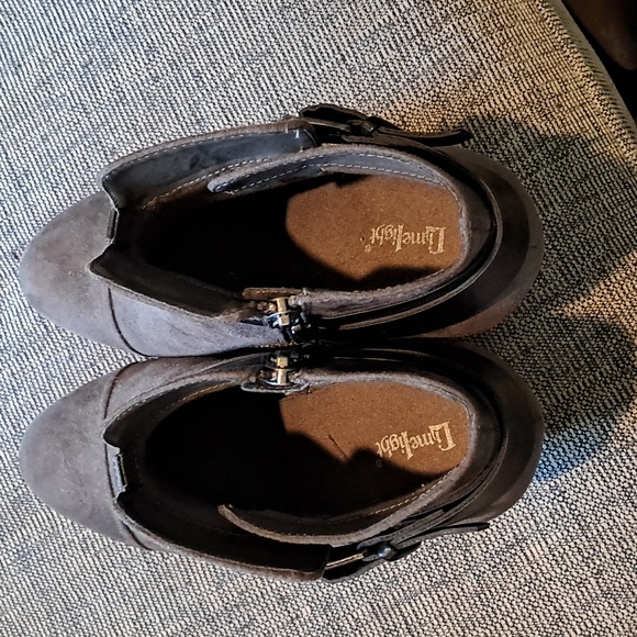 LimeLight "Jena" Vegan  (Heel is a coffee brown/looks light 1st pi - Picture 8 of 10